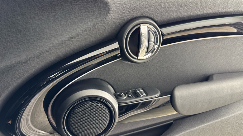 MINI Hatchback 2.0 Cooper S Sport 3dr Auto Petrol Hatchback